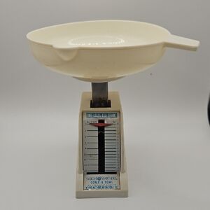 Weight Watchers Cream Scale with Blue Accents